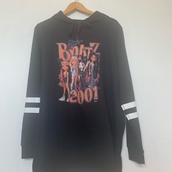 VINTAGE Vibes Y2K Bratz Doll 2001 Sweater Throwback Hoodie Black Festival Spring - Picture 4 of 10